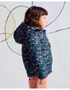 CHAQUETA ACOLCADA ESTAMPADO FLORAL NIÑA